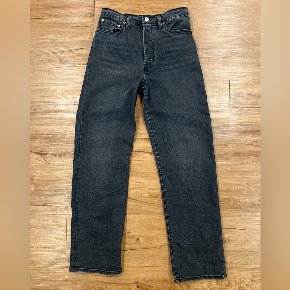 Levi's Ribcage High-Rise Straight Leg Full Length jeans size 29x32 (Say No Go)
